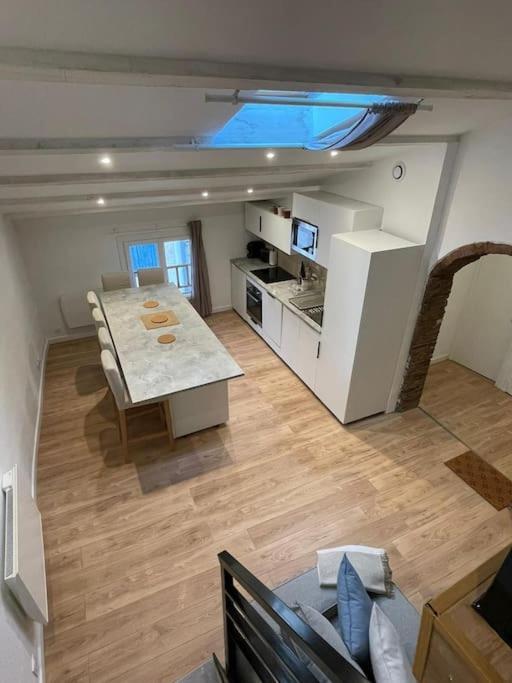 Appartement Duplex Sous Les Toits à Riez Extérieur photo